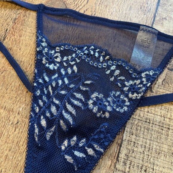 Victoria's Secret Blue Metallic Silver V-String Panty Small Thong Sexy NWOT - Picture 4 of 6